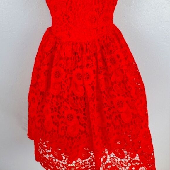 RED PARTY DRESS - Picture 4 of 8